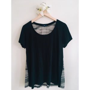 🌸Gap ~ Front Back Color Block Tee
